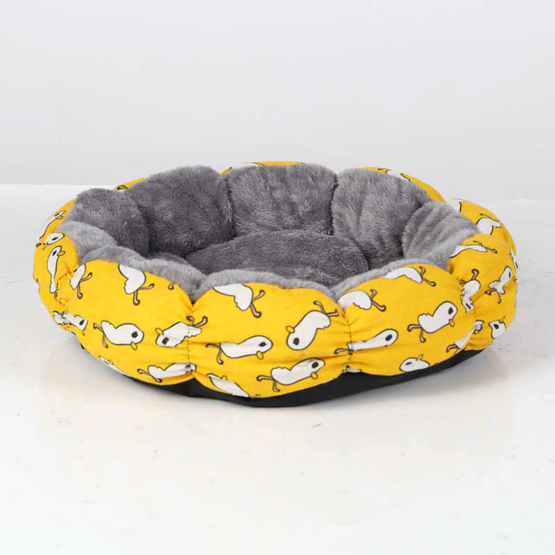 Calming Donut Cat Bed – Fluffy Round Nest for Cats & Small Dogs (4 Sizes)