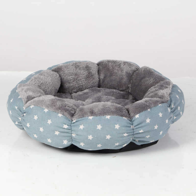 Calming Donut Cat Bed – Fluffy Round Nest for Cats & Small Dogs (4 Sizes)